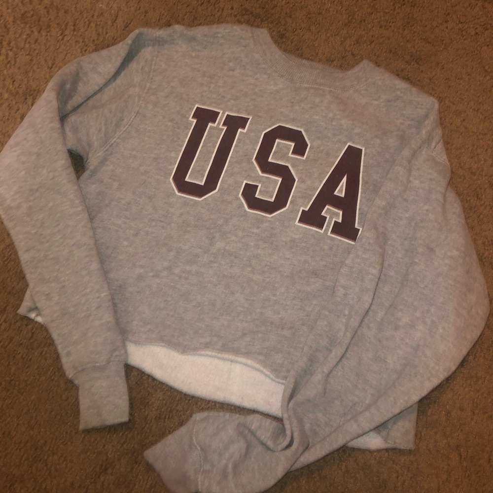 Brandy Melville Cropped Sweater
